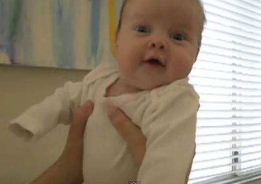 ΒΙΝΤΕΟ-Μωρά ανακαλύπτουν τον κόσμο