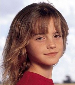 ΦΩΤΟ-Αναγνωρίζετε το κοριτσάκι;