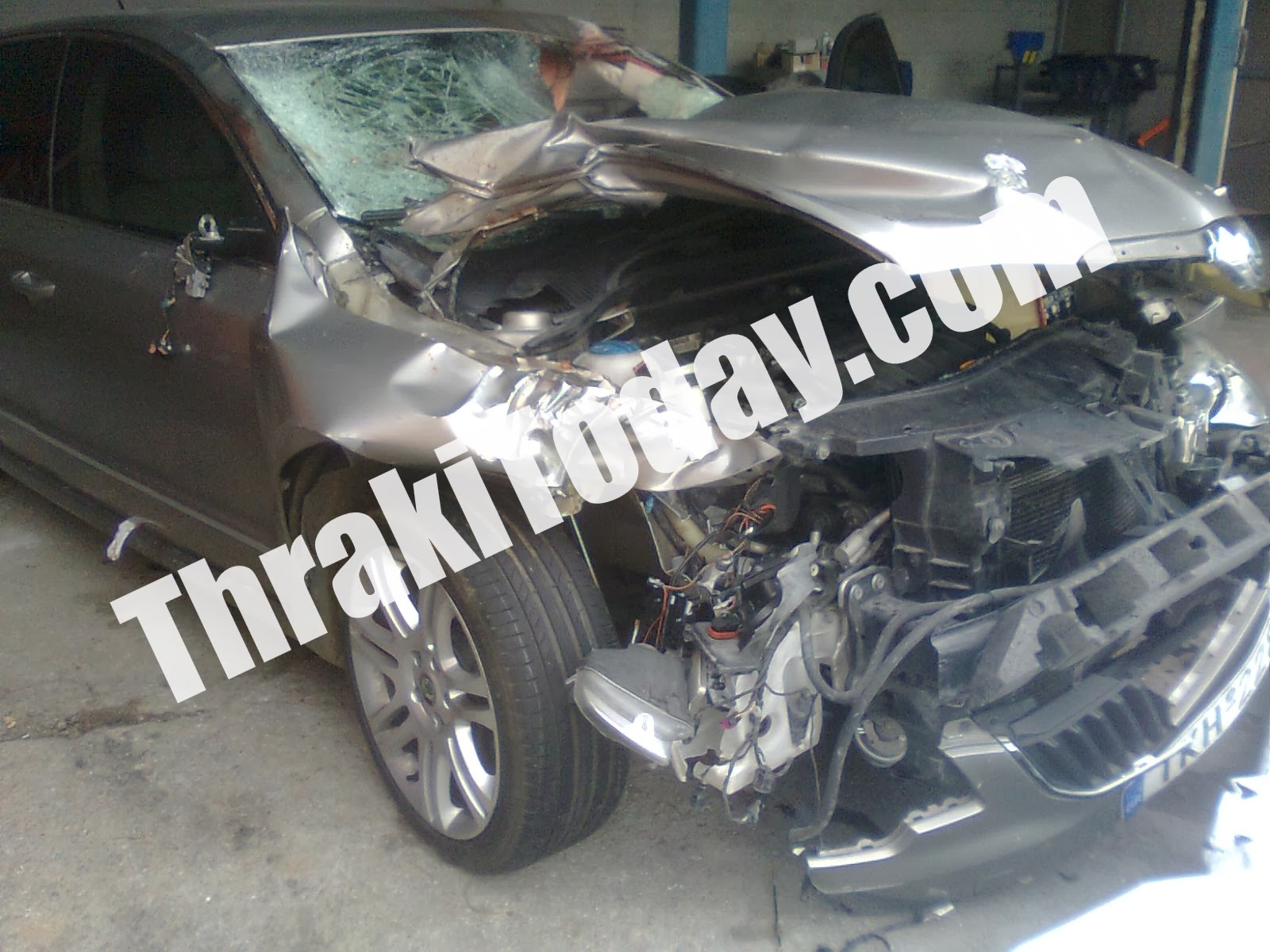 ΦΩΤΟ-Το αυτοκίνητο του Πανόπουλου μετά το δυστύχημα