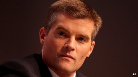 Υπουργός παραιτήθηκε λόγω της καθαρίστριάς του