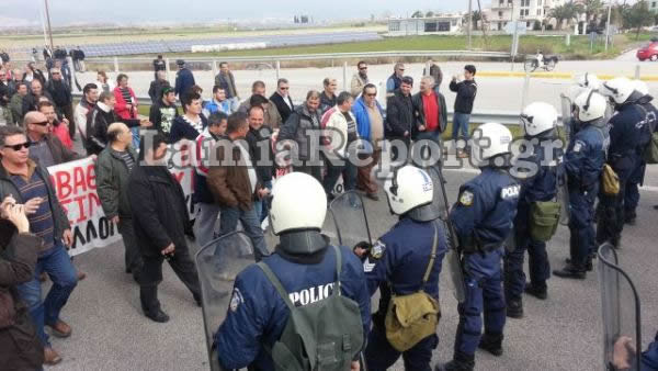 Κλείνουν την εθνική οδό οι αγρότες