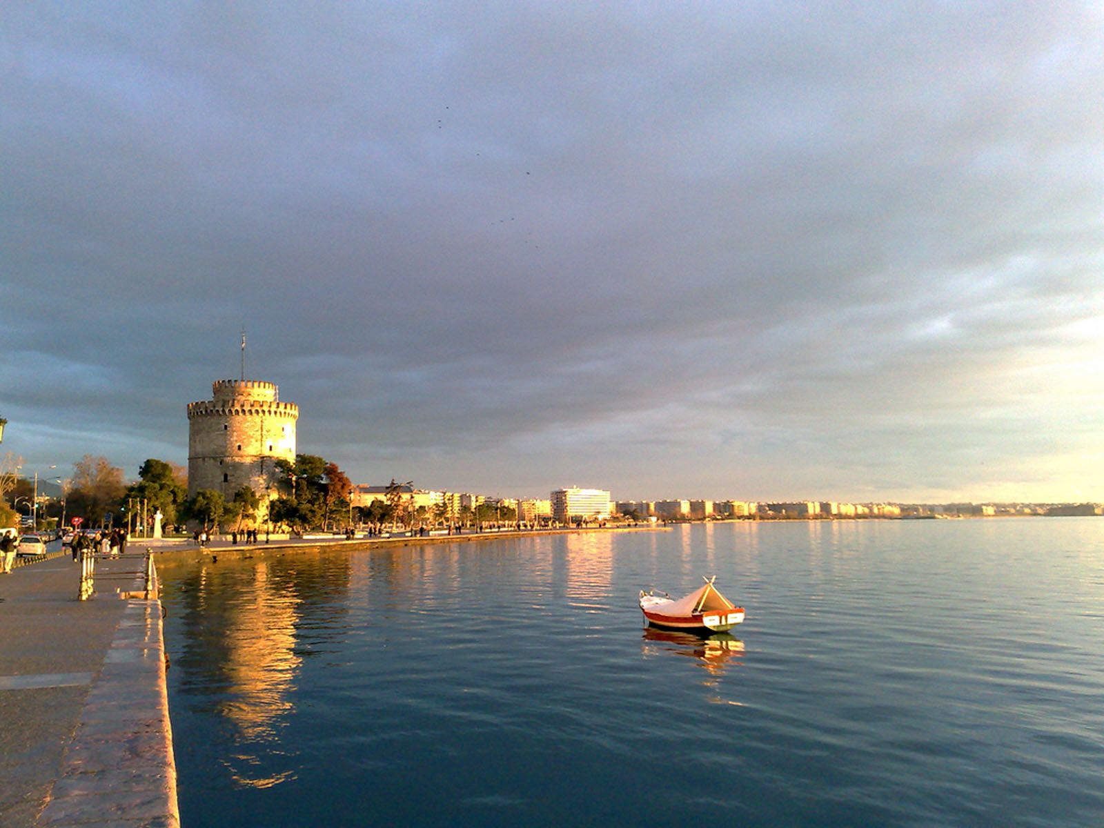 Με ποιο μέσο συμφέρει το ταξίδι για τη Θεσσαλονίκη-Παραδείγματα