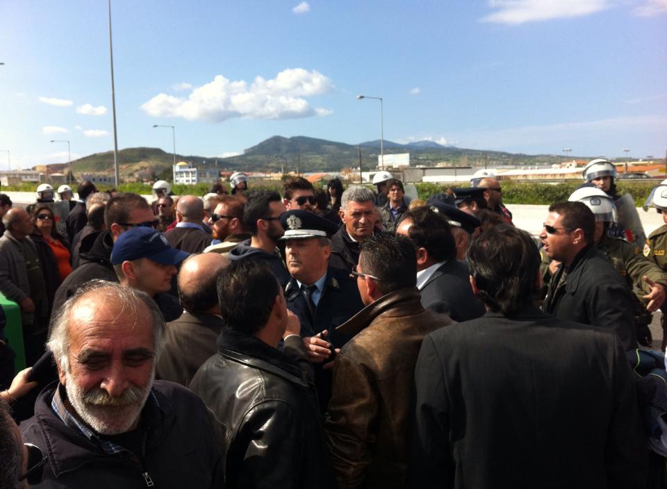 ΦΩΤΟ-Σε αναβρασμό τα Μέγαρα-Έκτακτο Δ.Σ.