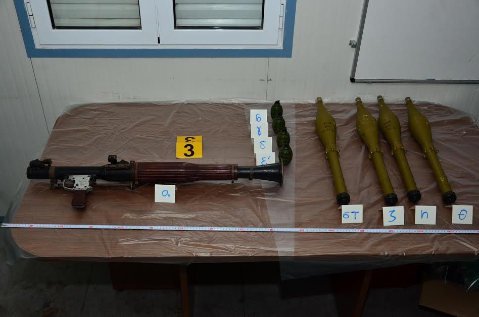 ΦΩΤΟ-Αυτό είναι το οπλοστάσιο του αυτοκινήτου-γιάφκα