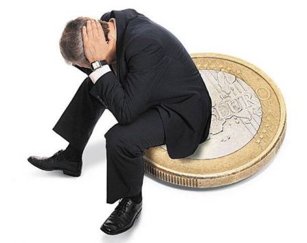 Αυστρία: Η τρόικα παραβιάζει τα ανθρώπινα δικαιώματα