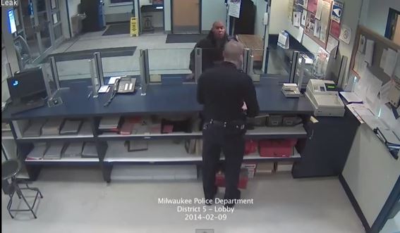 BINTEO-Δεν είχε τι να κάνει και πήγε στο τμήμα να συλληφθεί