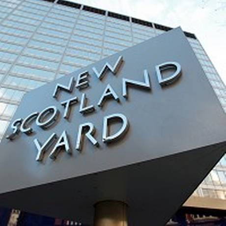 Συνέλαβαν πράκτορες με… άσεμνες φωτογραφίες