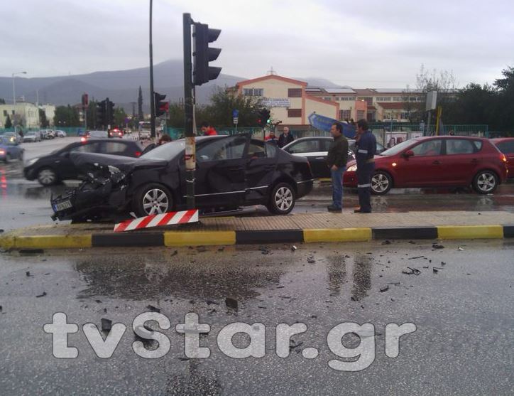 ΦΩΤΟ-Τροχαίο στη Λαμία