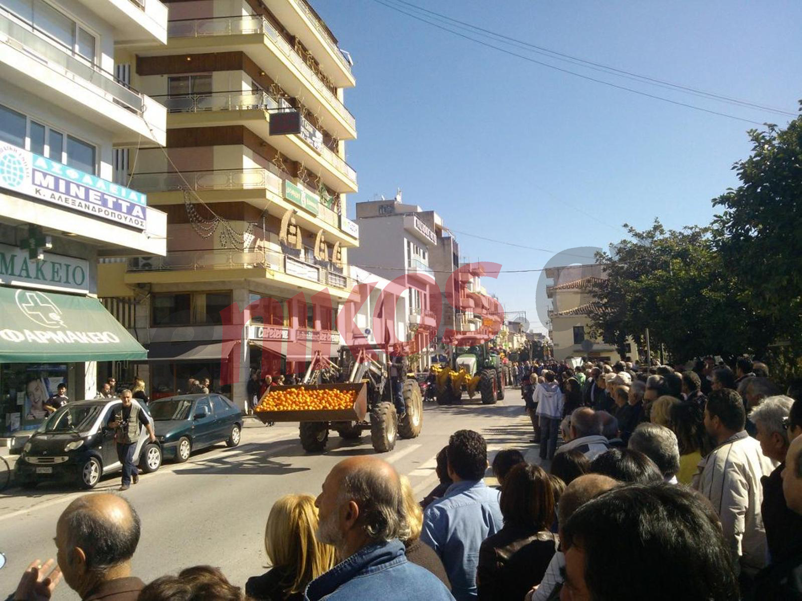 ΦΩΤΟ-Στους δρόμους οι αγρότες του Άργους