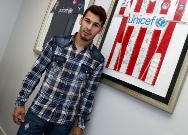 Ετοιμάζεται για ντεμπούτο ο Πέρες