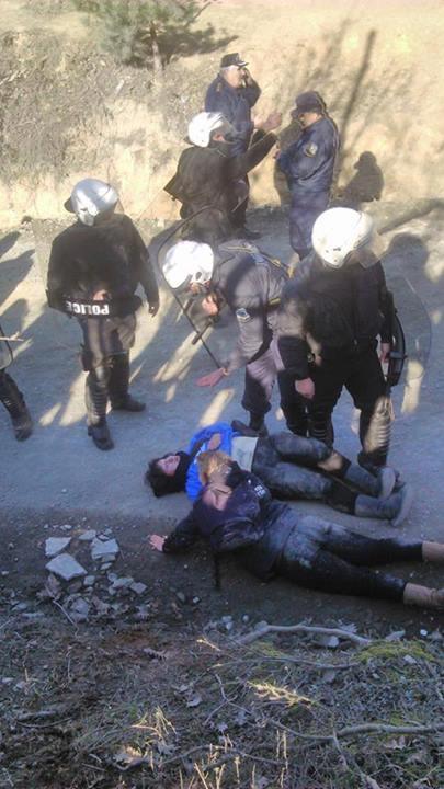 ΦΩΤΟ-Επεισόδια και συλλήψεις στις Σκουριές