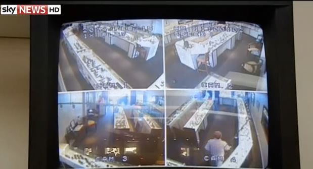 ΒΙΝΤΕΟ-Κατάπιε σπάνιο διαμάντι για να το κλέψει