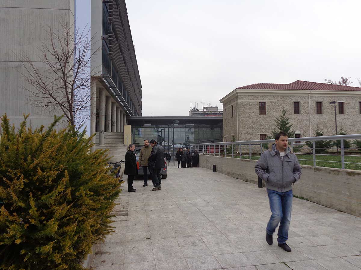 Τηλεφώνημα για βόμβα στα Δικαστήρια Τρικάλων