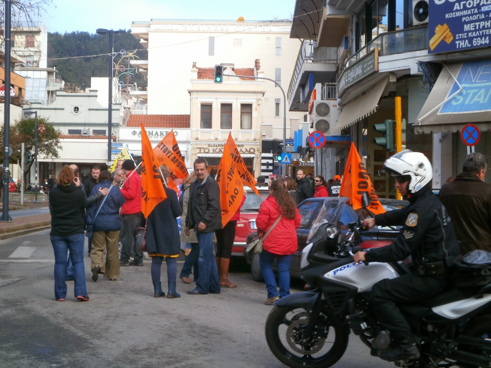 ΦΩΤΟ-Αυτοκινητοπομπή σχολικών φυλάκων