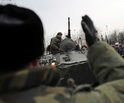 Ουκρανία: Ρώσοι κατέλαβαν στρατιωτικό αεροδρόμιο