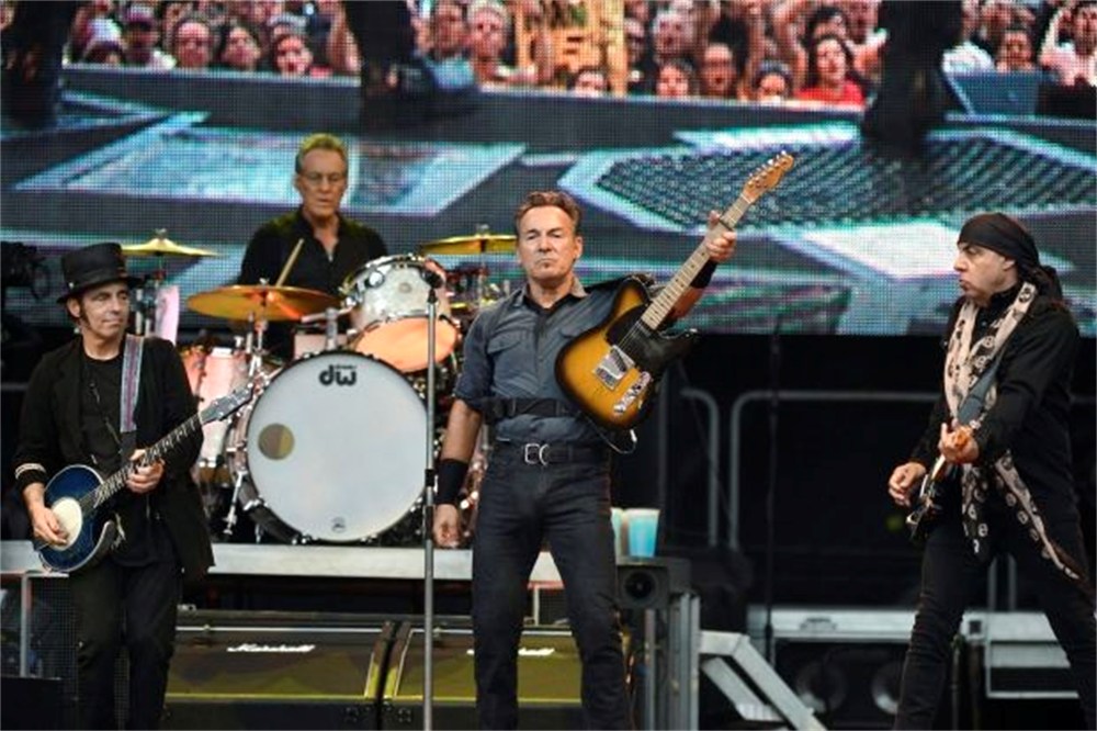 Σενάριο… Σπρίνγκστιν