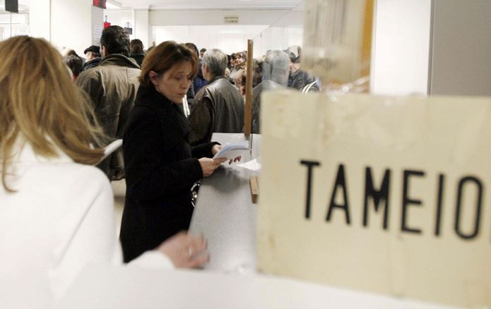 Επίδομα σε 42.000 μακροχρόνια ανέργους