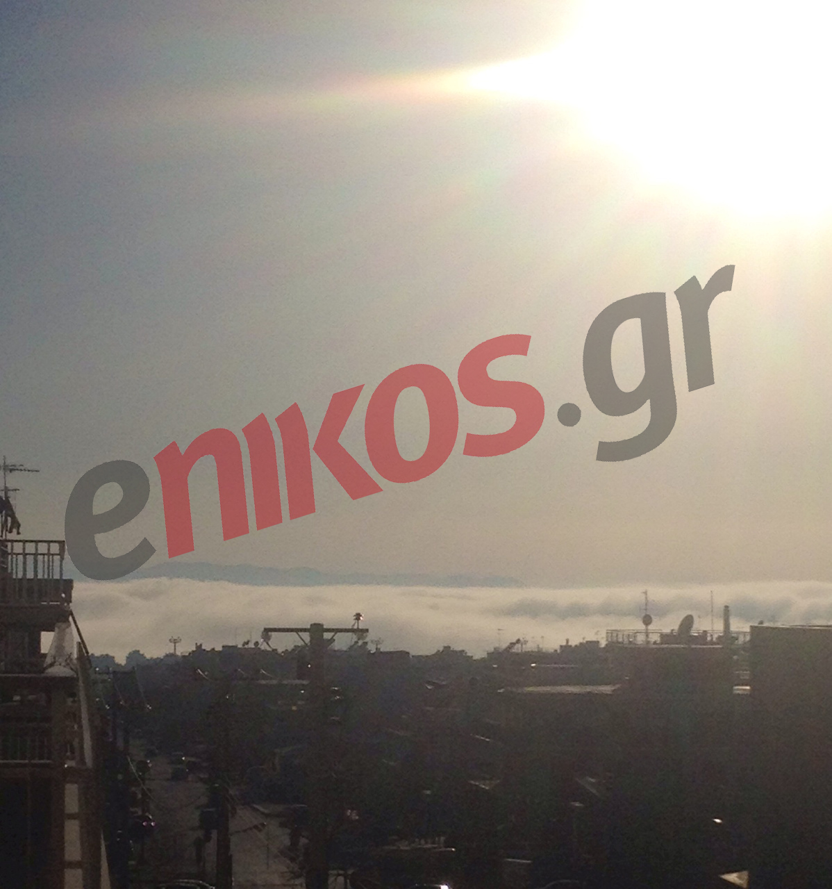 ΦΩΤΟ-Το φαινόμενο της ομίχλης και στην Γλυφάδα