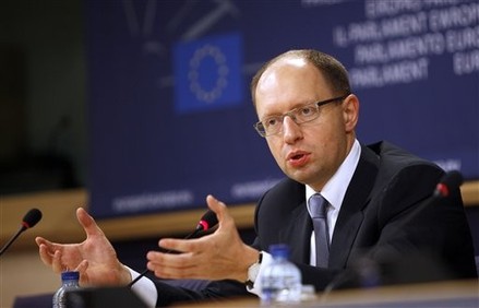 Ο Γιάτσενιουκ υποψήφιος Πρωθυπουργός