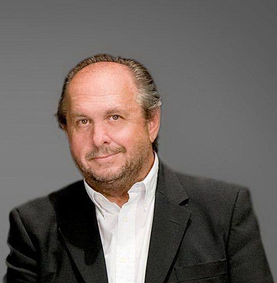 Σκουρολιάκος: Πρωτοσυνάντησα τον αξεπέραστο Σάκη Μπουλά…