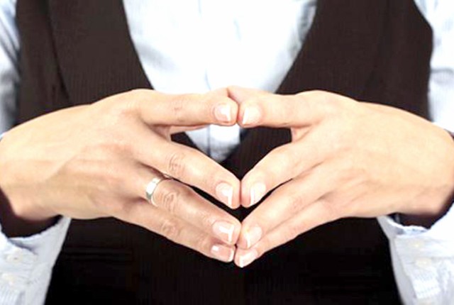 Γλώσσα του σώματος: Πώς να μαθαίνεις τα μυστικά των άλλων