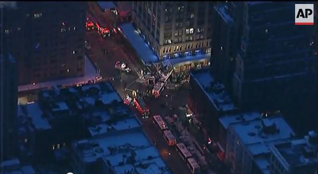 ΒΙΝΤΕΟ-Λεωφορείο “καρφώθηκε” σε κτίριο