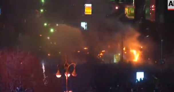 ΒΙΝΤΕΟ-Συγκρούσεις αστυνομικών-διαδηλωτών στο Κίεβο