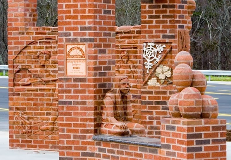 perierga.gr - Απίθανα γλυπτά πάνω σε τούβλα! perierga.gr - Απίθανα γλυπτά πάνω σε τούβλα!