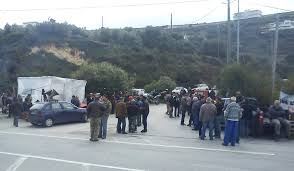 Για 6η μέρα στο μπλόκο οι αγρότες