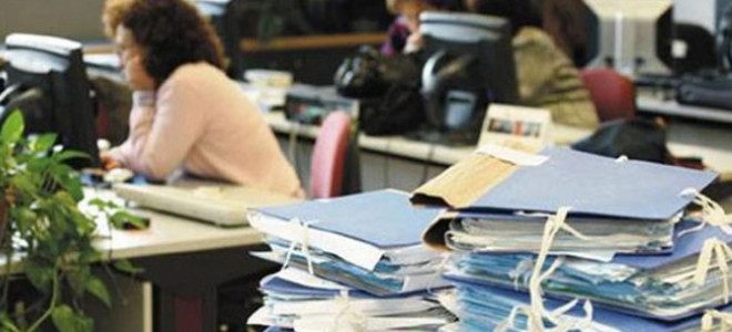 Οι δημοτικοί υπάλληλοι που δεν κινδυνεύουν με απόλυση