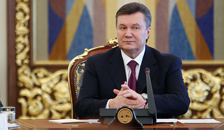 «Συμφωνία ή πρόωρες εκλογές» η θέση του Γιανουκόβιτς