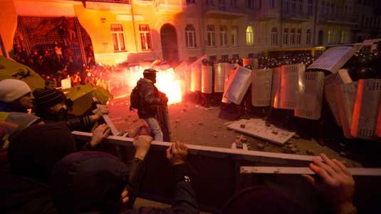 Περισσότεροι από 1.000 οι τραυματίες στο Κίεβο