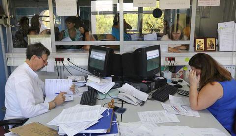 Στις εφορίες τα πρόστιμα για τους ανυπότακτους-Για ποιους ισχύει