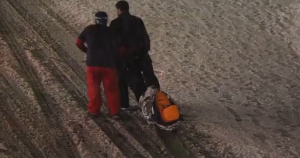 ΒΙΝΤΕΟ-Πώς να μεταφέρετε έναν μεθυσμένο