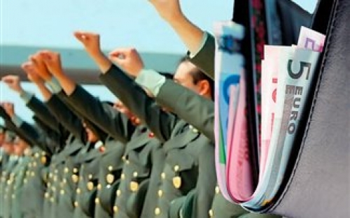 Άκυρες οι μειώσεις σε όλα τα ειδικά μισθολόγια