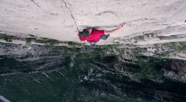 ΒΙΝΤΕΟ-Αναρρίχηση που… κόβει την ανάσα