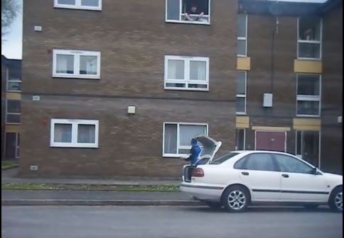 ΒΙΝΤΕΟ-Πίτσα στον 3ο; Έφτασε…