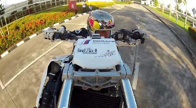 ΒΙΝΤΕΟ-O Chris Pfeiffer στην Μπανγκόκ