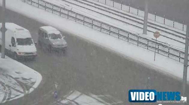 ΒΙΝΤΕΟ-Σφοδρές χιονοπτώσεις στη Βουλγαρία