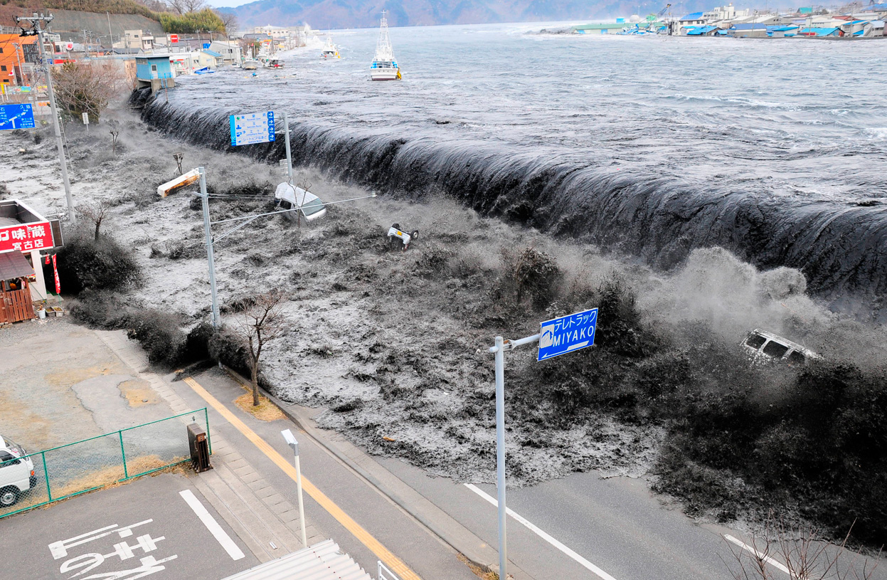 Ιαπωνία: Tρίτη επέτειος από τον μεγάλο σεισμό