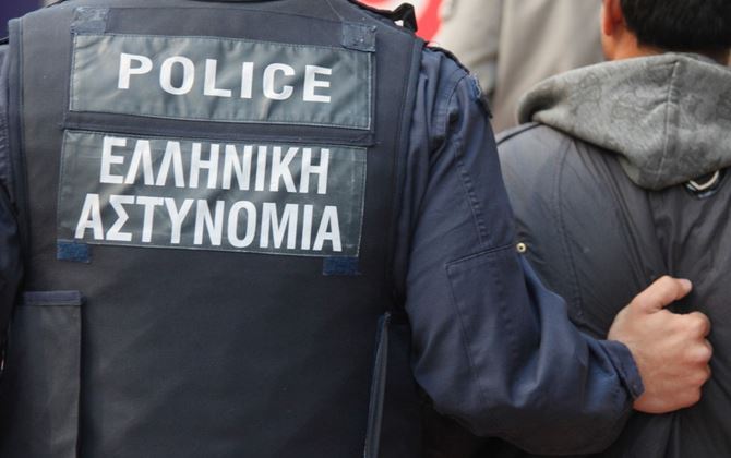 Κατασχέθηκαν 8.100 είδη λαθρεμπορίου