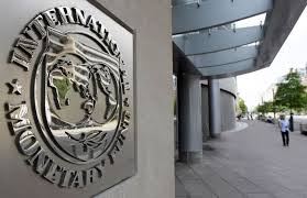ΔΝΤ και Ουκρανία διαπραγματεύονται την πρώτη δόση