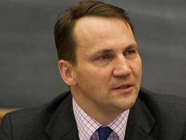 Εκκενώθηκε το πολωνικό προξενείο στην Κριμαία