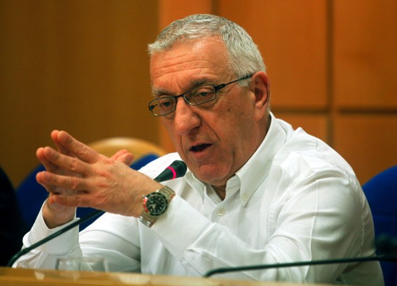 Το παρασκήνιο της διαγραφής του Κακλαμάνη