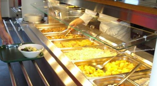 Εθελοντικές «υιοθεσίες» για σίτιση οικογενειών