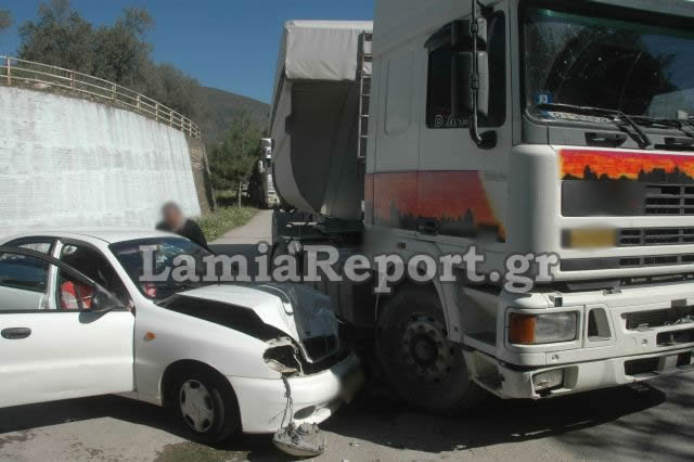 ΦΩΤΟ-Τροχαίο με τραυματία