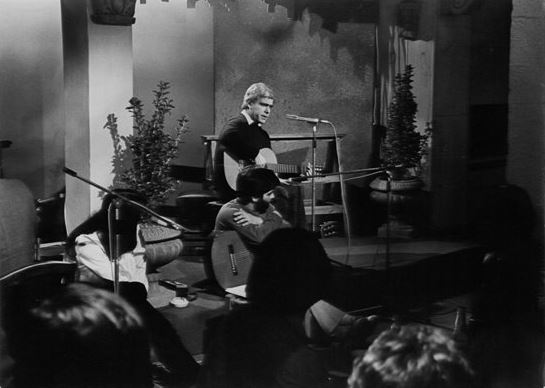 Έφυγε από τη ζωή ο Λάκης Παππάς