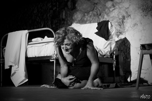 ΦΩΤΟ-Η συγκλονιστική ερμηνεία της Μανέ