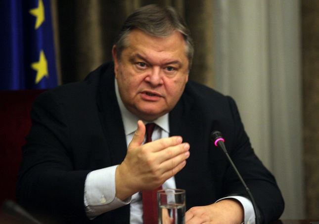 Βενιζέλος: Αν δεν σταθεί η Κεντροαριστερά δεν στέκεται η χώρα