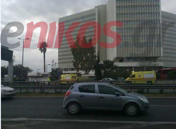 ΦΩΤΟ-Η άσκηση ετοιμότητας της Πυροσβεστικής στο κτίριο του ΟΤΕ